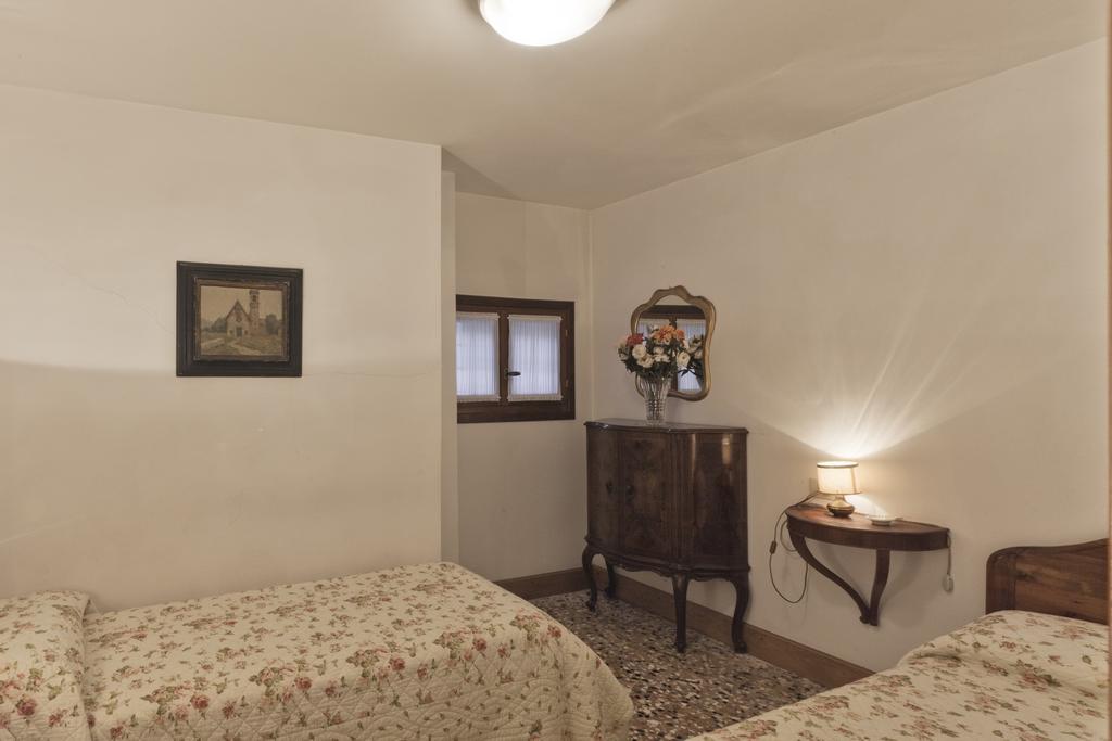 Palazzetto San Lio, Rialto Appartement Venetië Kamer foto